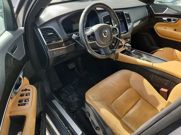 YV4A22PK0J1191106 2018 VOLVO XC90 - Image 8