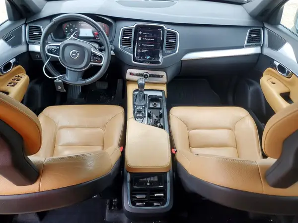 YV4A22PK0J1195298 2018 VOLVO XC90 - Image 8
