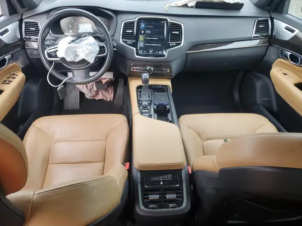 YV4A22PK0J1196385 2018 VOLVO XC90 - Image 8