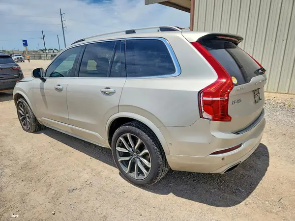 YV4A22PK0J1206333 2018 VOLVO XC90 - Image 2