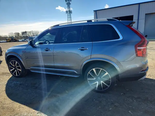 YV4A22PK0J1213525 2018 VOLVO XC90 - Image 2