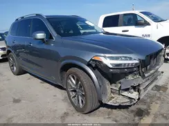 YV4A22PK0J1320350 2018 VOLVO XC90