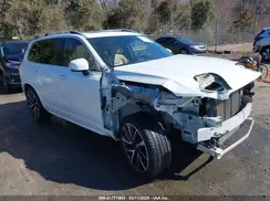 YV4A22PK0J1326147 2018 VOLVO XC90