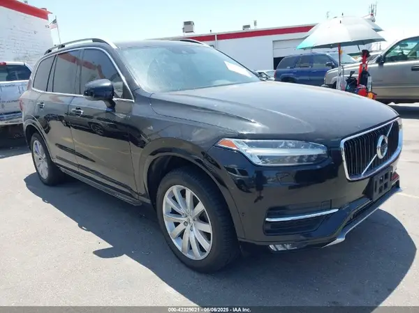 YV4A22PK0J1335561 2018 VOLVO XC90 - Image 1