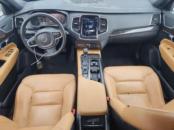YV4A22PK0J1377745 2018 VOLVO XC90 - Image 8