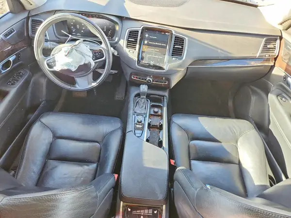 YV4A22PK0K1491343 2019 VOLVO XC90 - Image 8