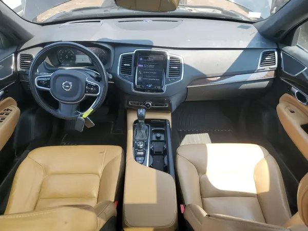 YV4A22PK0K1494422 2019 VOLVO XC90 - Image 8