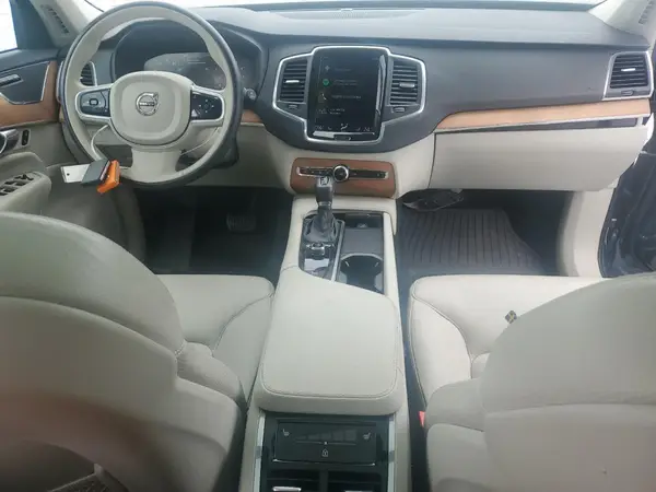 YV4A22PK0N1775964 2022 VOLVO XC90 - Image 8