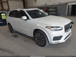 YV4A22PK0N1805058 2022 VOLVO XC90