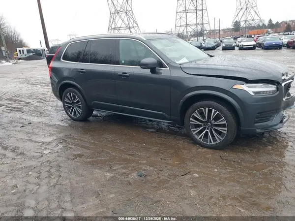 YV4A22PK0N1848640 2022 VOLVO XC90 - Image 1