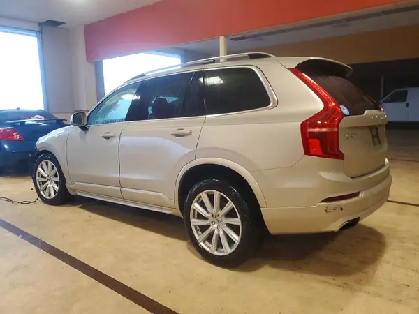 YV4A22PK1G1001368 2016 VOLVO XC90 - Image 2