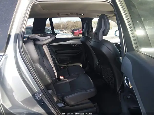 YV4A22PK1G1013360 2016 VOLVO XC90 - Image 8