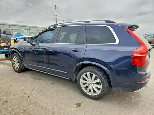 YV4A22PK1G1013469 2016 VOLVO XC90 - Image 2