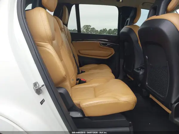 YV4A22PK1G1029512 2016 VOLVO XC90 - Image 8