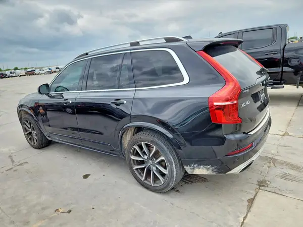 YV4A22PK1G1033379 2016 VOLVO XC90 - Image 2