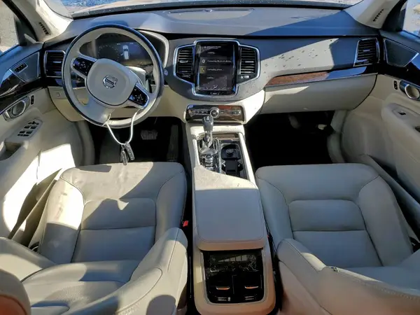 YV4A22PK1G1037142 2016 VOLVO XC90 - Image 8