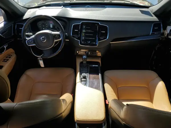 YV4A22PK1G1040235 2016 VOLVO XC90 - Image 8