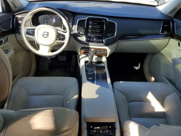 YV4A22PK1G1050098 2016 VOLVO XC90 - Image 8