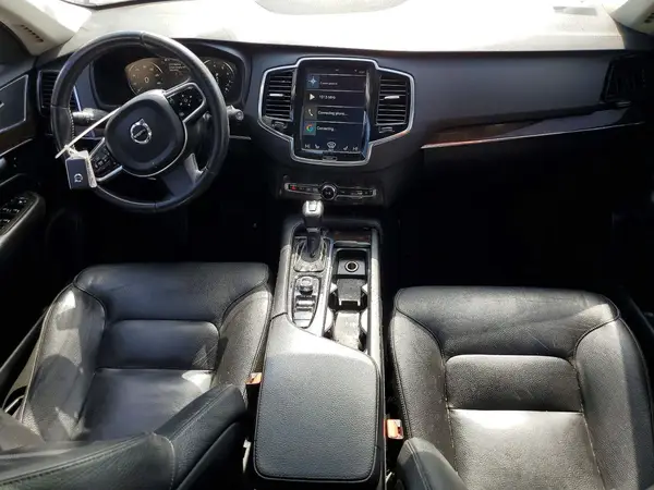 YV4A22PK1G1051042 2016 VOLVO XC90 - Image 8