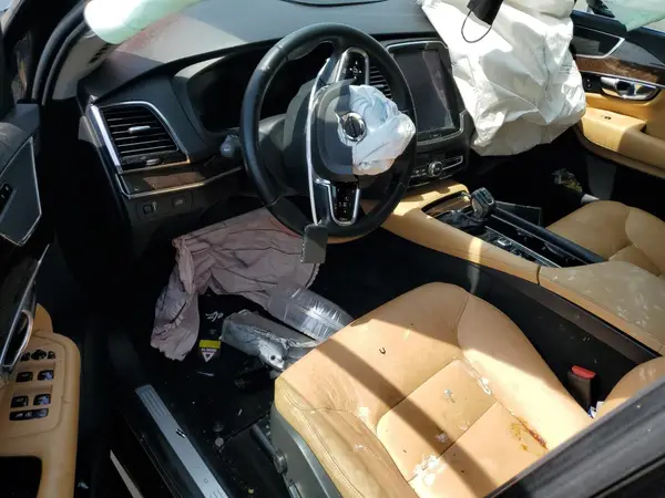 YV4A22PK1G1053597 2016 VOLVO XC90 - Image 8
