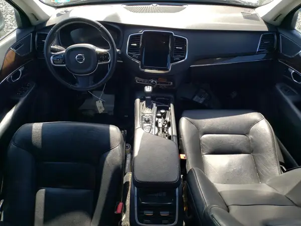 YV4A22PK1G1055575 2016 VOLVO XC90 - Image 8