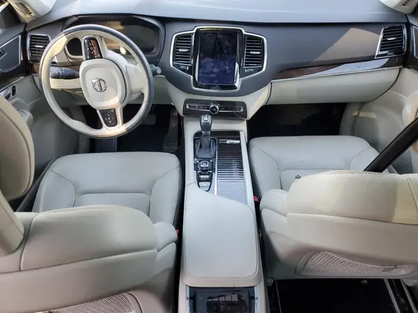 YV4A22PK1G1057035 2016 VOLVO XC90 - Image 8