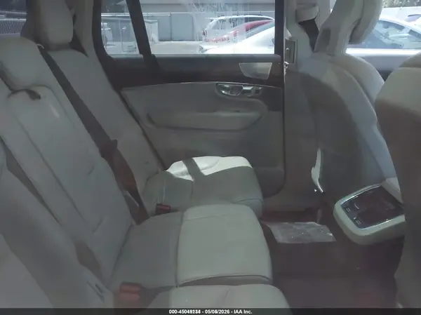 YV4A22PK1G1073705 2016 VOLVO XC90 - Image 8