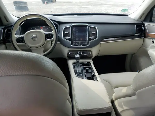 YV4A22PK1G1079228 2016 VOLVO XC90 - Image 8
