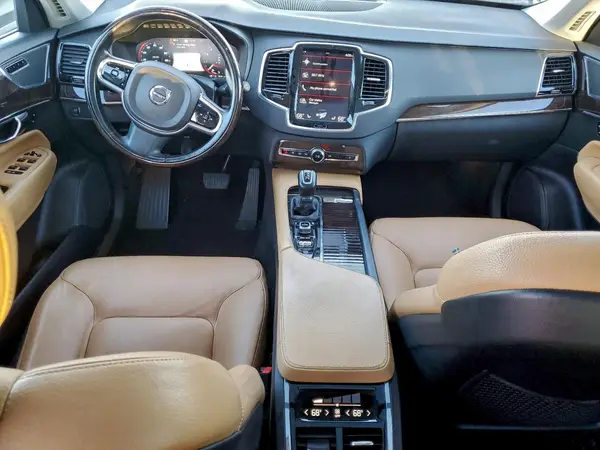 YV4A22PK1G1083182 2016 VOLVO XC90 - Image 8