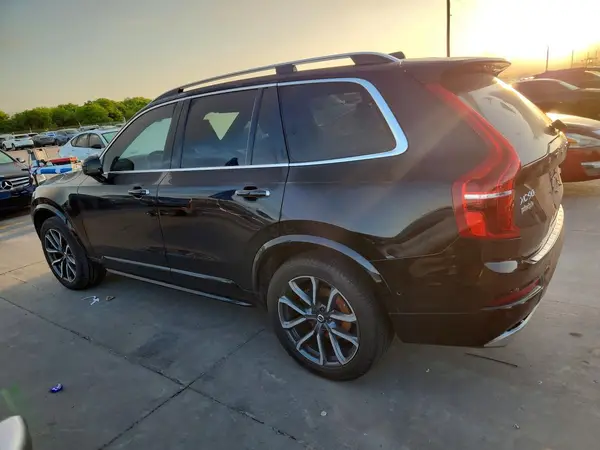 YV4A22PK1H1119034 2017 VOLVO XC90 - Image 2