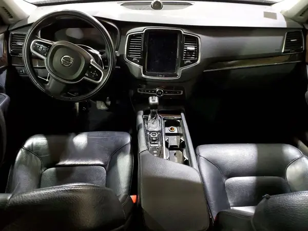 YV4A22PK1H1130177 2017 VOLVO XC90 - Image 8