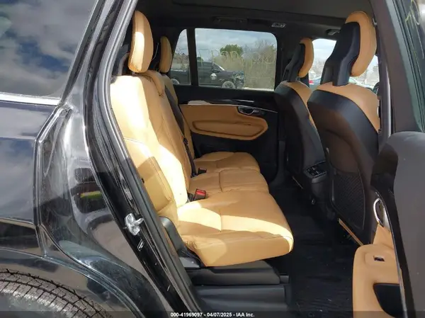 YV4A22PK1H1133452 2017 VOLVO XC90 - Image 8