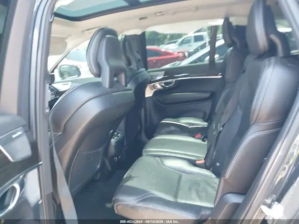 YV4A22PK1H1136223 2017 VOLVO XC90 - Image 8