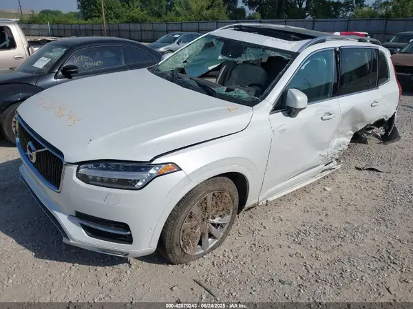 YV4A22PK1H1141874 2017 VOLVO XC90 - Image 2