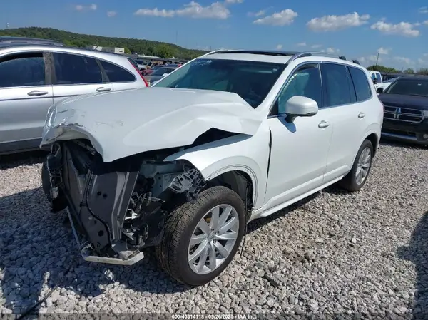 YV4A22PK1H1170730 2017 VOLVO XC90 - Image 2