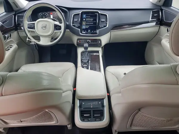 YV4A22PK1H1172400 2017 VOLVO XC90 - Image 8