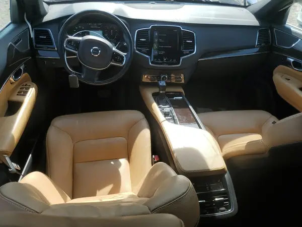 YV4A22PK1H1175443 2017 VOLVO XC90 - Image 8