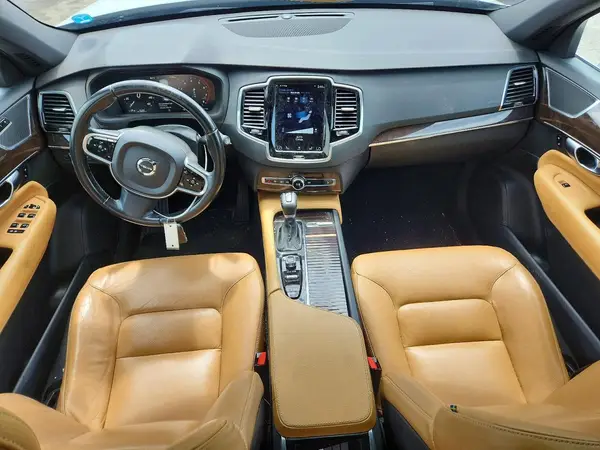 YV4A22PK1H1180531 2017 VOLVO XC90 - Image 8