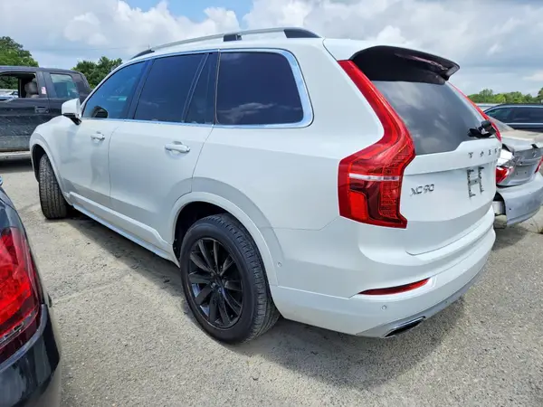 YV4A22PK1J1195469 2018 VOLVO XC90 - Image 2