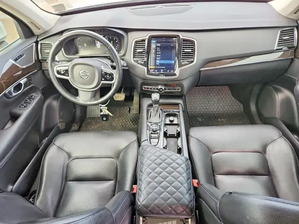 YV4A22PK1J1195469 2018 VOLVO XC90 - Image 8
