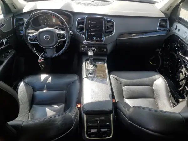 YV4A22PK1J1207250 2018 VOLVO XC90 - Image 8