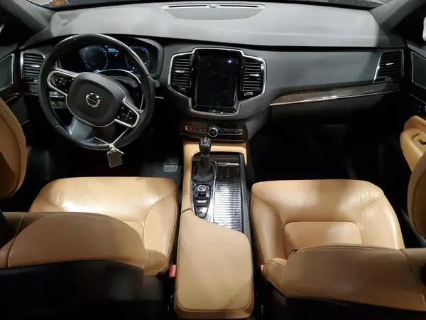 YV4A22PK1J1207328 2018 VOLVO XC90 - Image 8