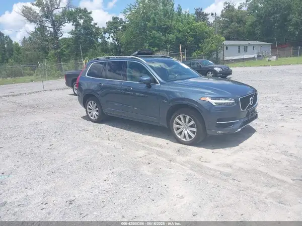YV4A22PK1J1219043 2018 VOLVO XC90 - Image 1