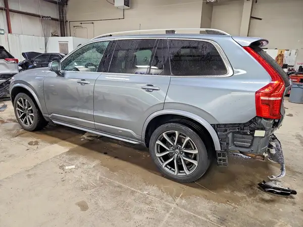 YV4A22PK1J1320874 2018 VOLVO XC90 - Image 2
