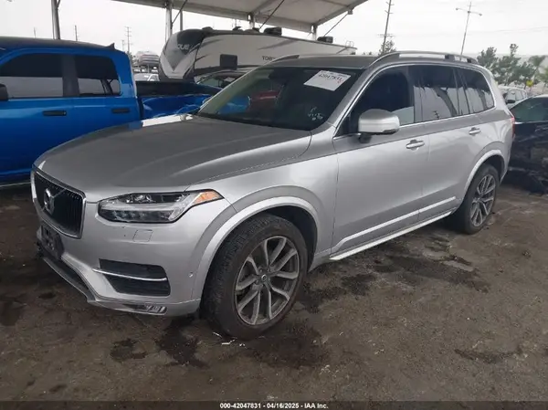 YV4A22PK1J1374238 2018 VOLVO XC90 - Image 2