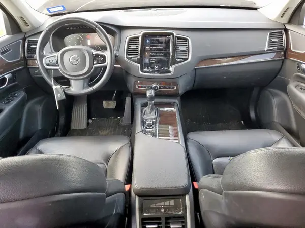 YV4A22PK1J1388463 2018 VOLVO XC90 - Image 8