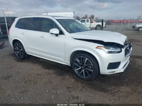 YV4A22PK1M1728621 2021 VOLVO XC90 - Image 1