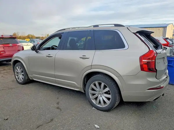 YV4A22PK2G1013030 2016 VOLVO XC90 - Image 2
