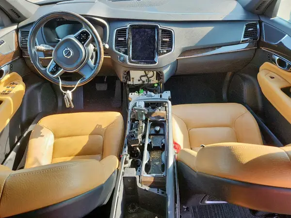 YV4A22PK2G1021273 2016 VOLVO XC90 - Image 8