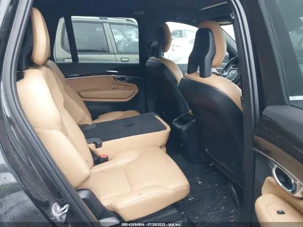 YV4A22PK2G1021824 2016 VOLVO XC90 - Image 8